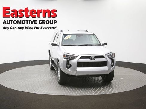 Used 2024 Toyota 4Runner SR5 AWD/4WD image 46