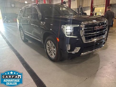 Used 2021 GMC Yukon SLT w/ SLT Premium Package image 1