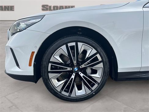 New 2026 BMW 530i xDrive image 14