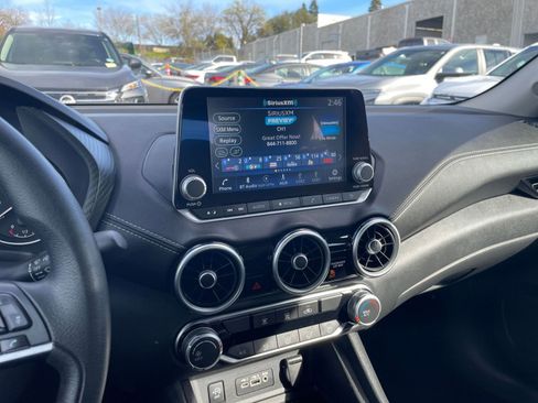 Used 2025 Nissan Sentra SV image 17