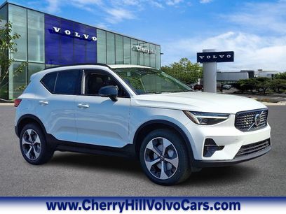 New 2025 Volvo XC40 B5 Plus w/ Protection Package Premier