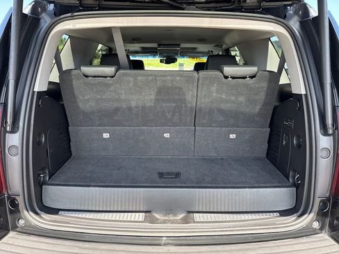 Used 2018 Chevrolet Tahoe Premier AWD/4WD image 18