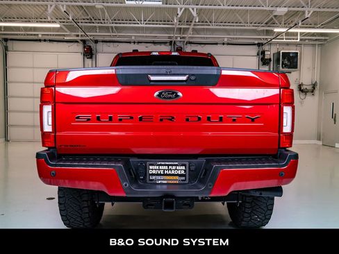 Used 2022 Ford F250 Lariat w/ Black Appearance Package AWD/4WD image 7