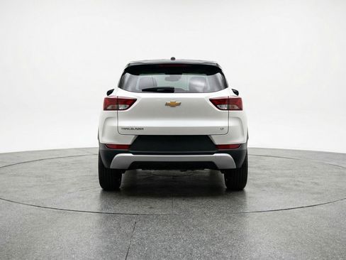 Used 2025 Chevrolet TrailBlazer LT FWD image 7