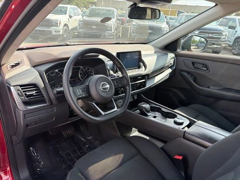 Used 2023 Nissan Rogue S AWD/4WD image 12