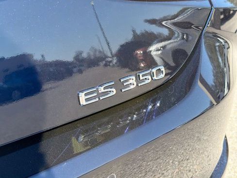 Used 2025 Lexus ES 350 w/ Premium Package image 11