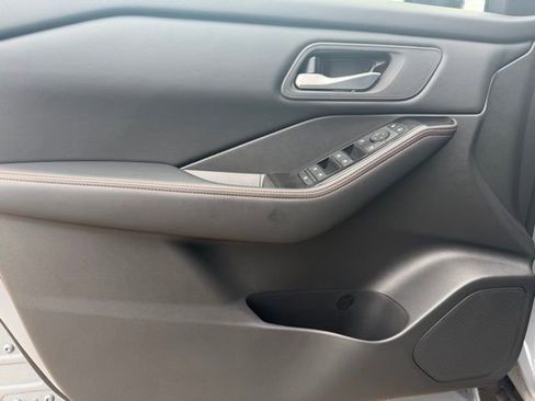 New 2026 Nissan Rogue SV AWD/4WD image 12