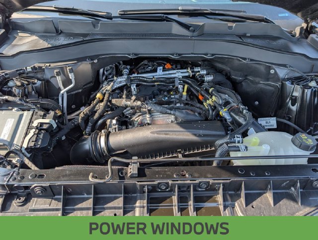 Used 2025 Ford Explorer Active RWD image 14