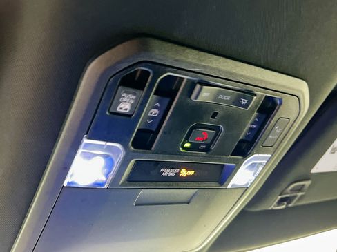 Used 2022 Toyota Tundra Platinum RWD image 20