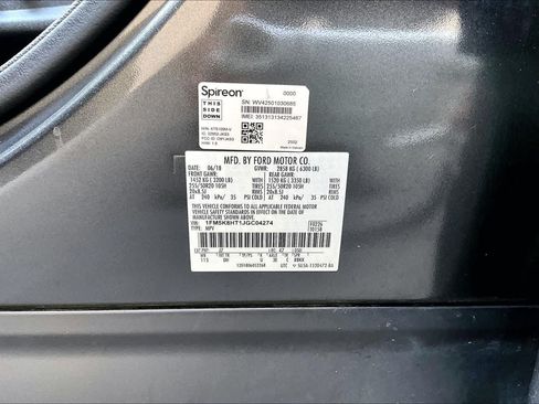 Used 2018 Ford Explorer Platinum AWD/4WD image 33