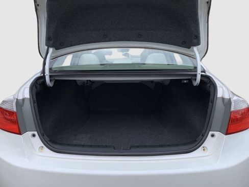Used 2013 Honda Accord LX image 40