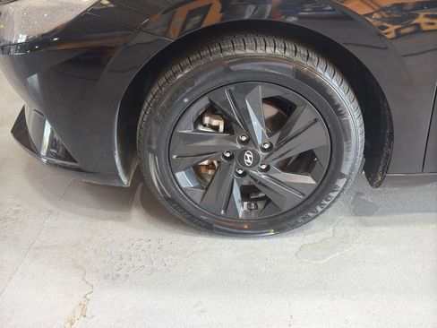 Used 2023 Hyundai Elantra SEL w/ Cargo Package image 9