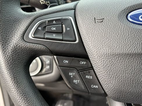 Used 2017 Ford Escape SE AWD/4WD image 19