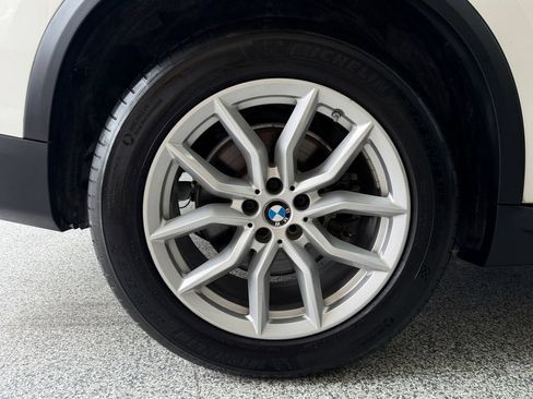 Used 2019 BMW X5 xDrive40i w/ Luxury Seating Package AWD/4WD image 46