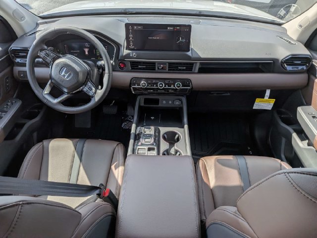 New 2026 Honda Pilot Touring image 15