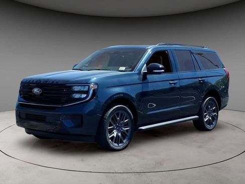 New 2026 Ford Expedition Platinum AWD/4WD image 1