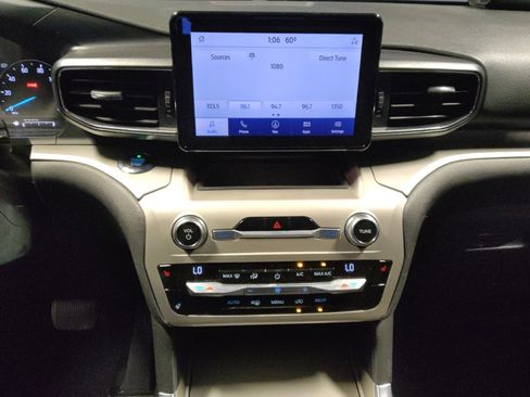 Used 2021 Ford Explorer XLT w/ Equipment Group 202A image 25