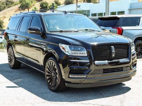 Used 2019 Lincoln Navigator L Reserve AWD/4WD image 8