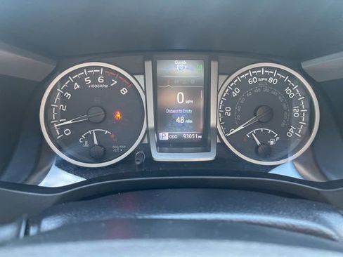 Used 2022 Toyota Tacoma SR5 w/ Technology Package AWD/4WD image 21