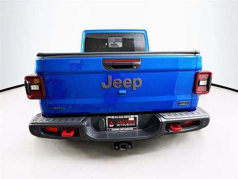 Used 2023 Jeep Gladiator Rubicon image 10