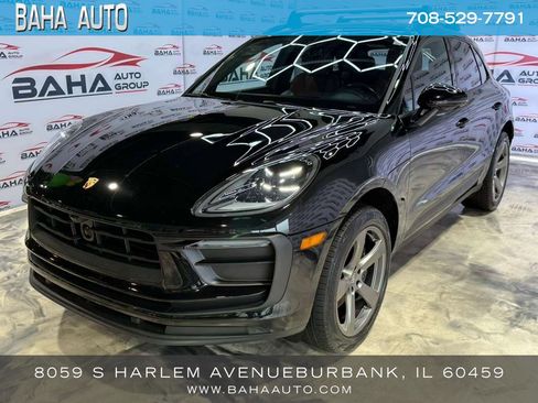 Used 2023 Porsche Macan AWD/4WD image 1
