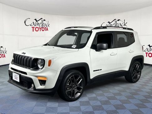 Used 2021 Jeep Renegade Latitude image 2