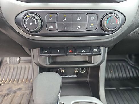 Used 2022 Chevrolet Colorado LT w/ Fleet Safety Package RWD image 20