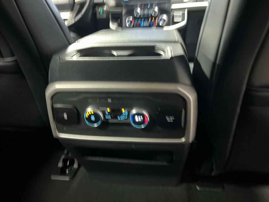 Used 2024 Ford Expedition XLT AWD/4WD image 15