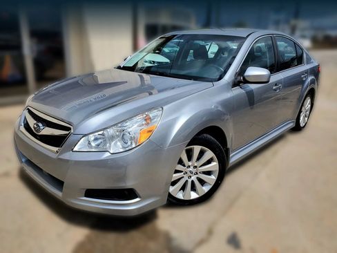Used 2012 Subaru Legacy 3.6R Limited AWD/4WD image 5
