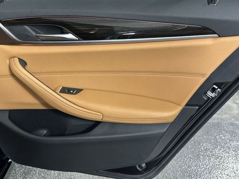 Used 2023 BMW 530i xDrive w/ Convenience Package image 32