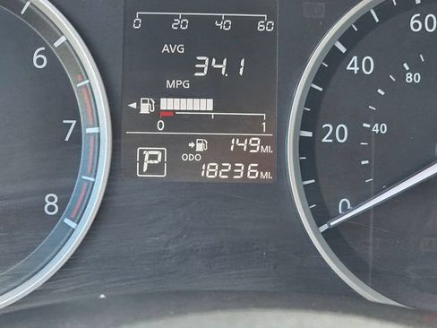 Used 2025 Nissan Versa S w/ Trunk Package FWD image 33