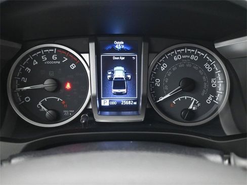 Used 2021 Toyota Tacoma SR5 w/ Technology Package image 28