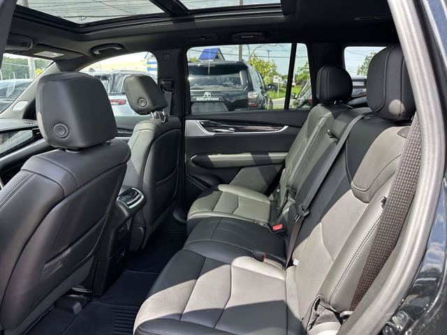 Used 2024 Cadillac XT6 Premium Luxury AWD/4WD image 10