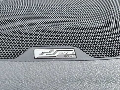 Used 2015 Volvo V60 T5 Platinum image 15