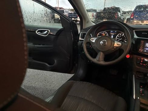 Used 2019 Nissan Sentra SV FWD image 15