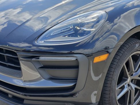 Certified 2023 Porsche Macan Turbo AWD/4WD image 12