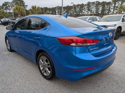 Used 2017 Hyundai Elantra SE image 6
