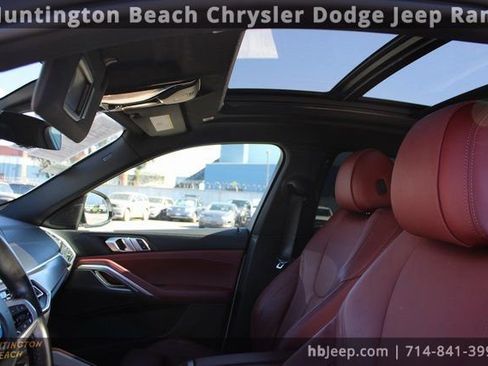 Used 2022 BMW X6 xDrive40i w/ Executive Package image 34