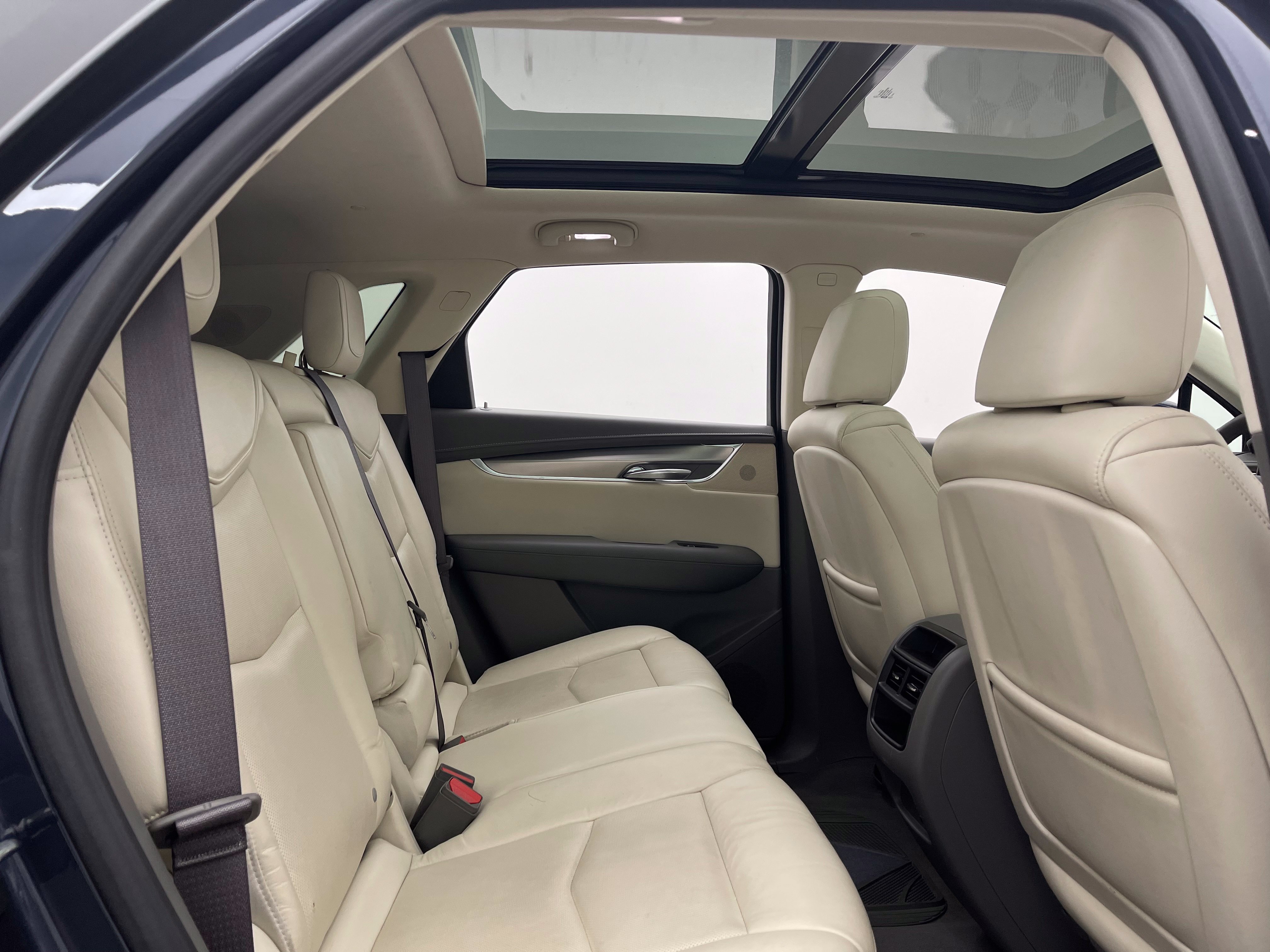 Used 2018 Cadillac XT5 Luxury FWD image 37