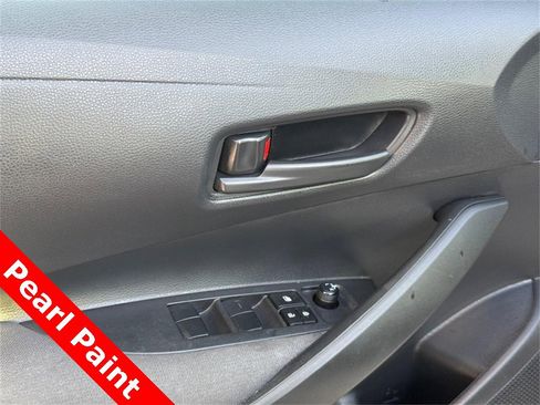 Used 2024 Toyota Corolla LE image 18