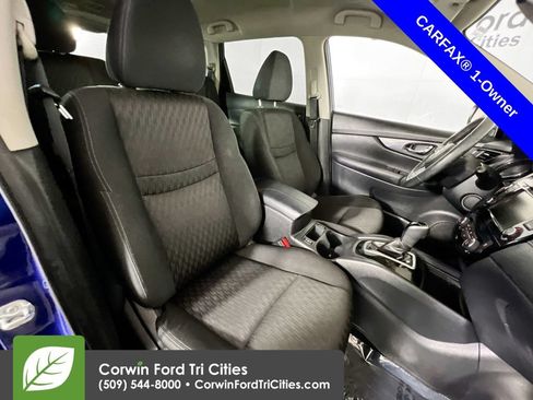 Used 2020 Nissan Rogue SV AWD/4WD image 17