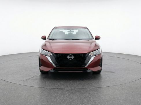 Used 2025 Nissan Sentra SV image 2