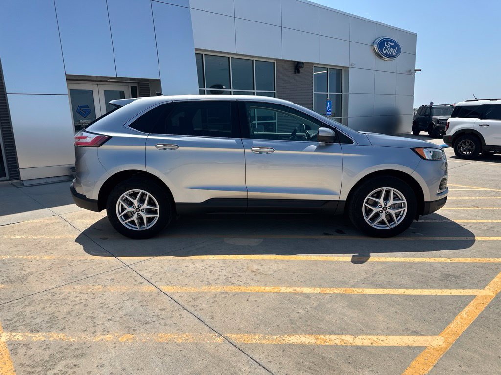 Used 2024 Ford Edge SEL w/ Convenience Package AWD/4WD image 8