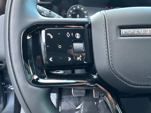 New 2026 Land Rover Range Rover Velar Dynamic SE image 30