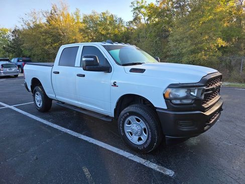 Used 2024 RAM 2500 Tradesman image 3