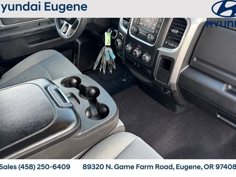 Used 2024 RAM 1500 Classic SLT image 18