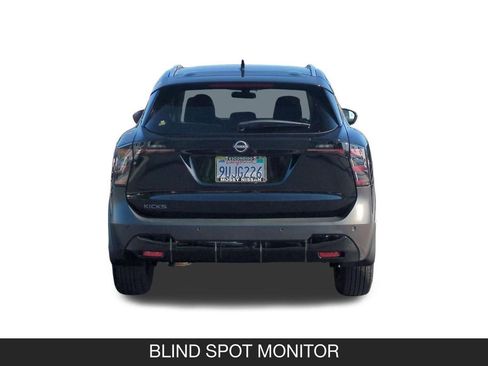 Used 2026 Nissan Kicks SV FWD image 8