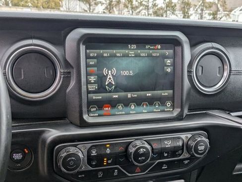 Used 2022 Jeep Gladiator Overland w/ Popular Equipment Package image 18