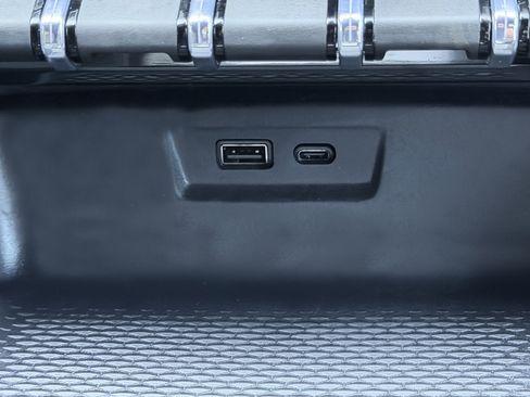 Used 2026 GMC Terrain Elevation w/ Technology Package II image 8