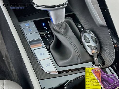 New 2026 Hyundai Elantra Limited FWD image 21